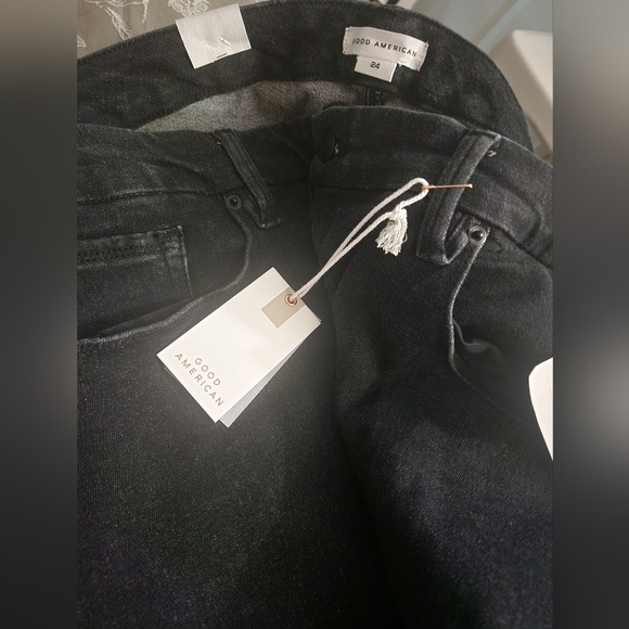Good American Straight Leg black Jean size 24 - Picture 2 of 2